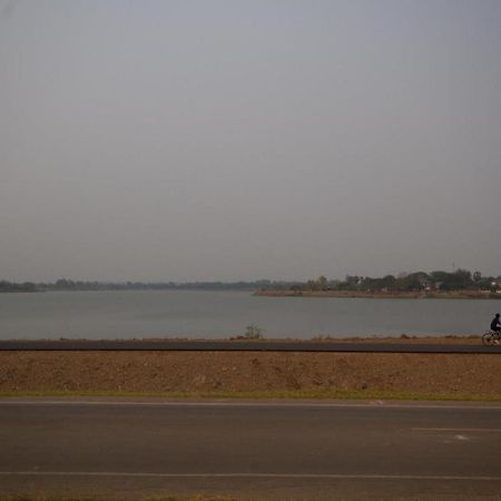 Ratchapreuk Resort Kalasin Buitenkant foto