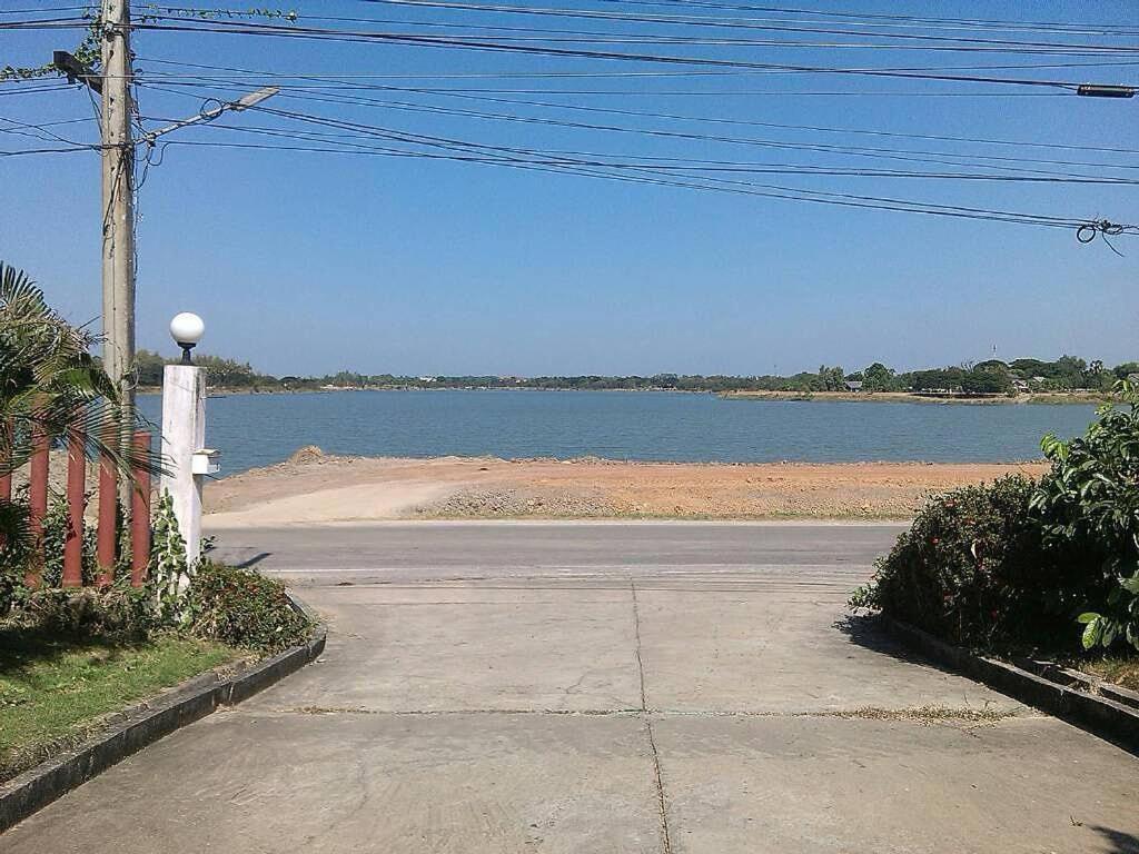 Ratchapreuk Resort Kalasin Buitenkant foto