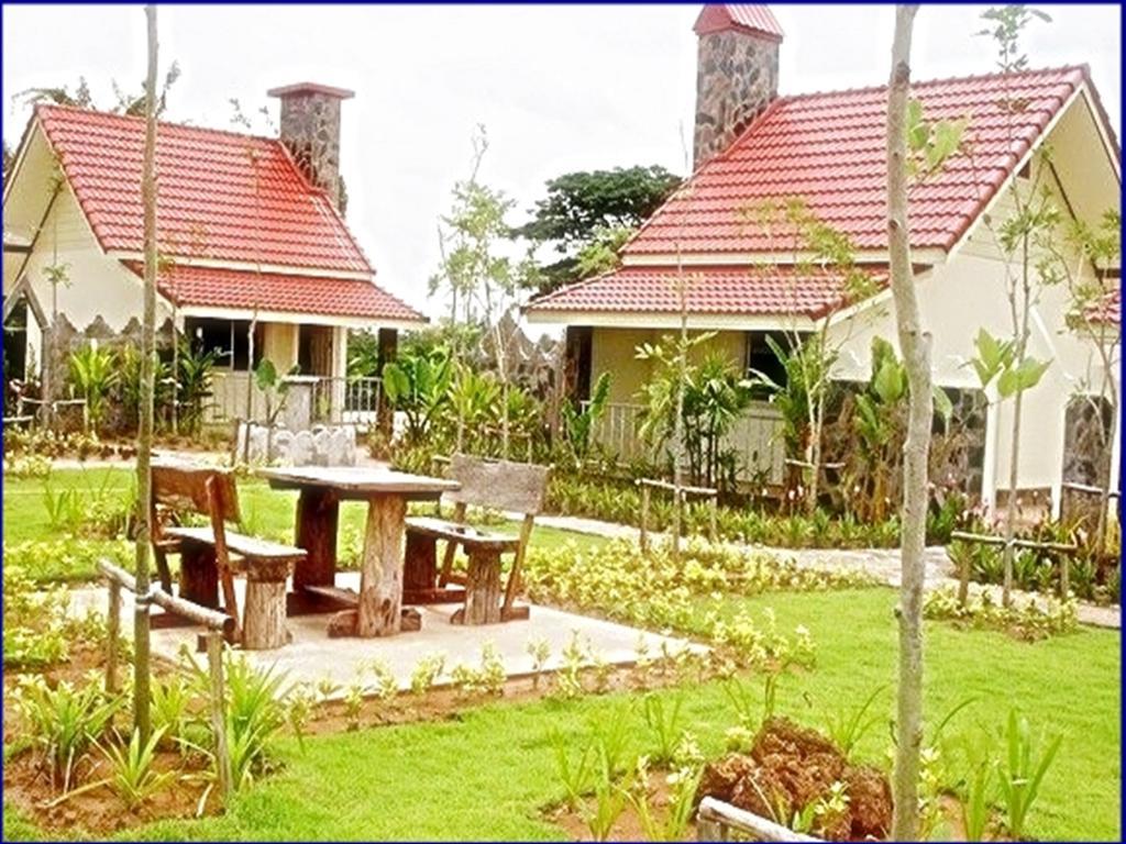 Ratchapreuk Resort Kalasin Buitenkant foto