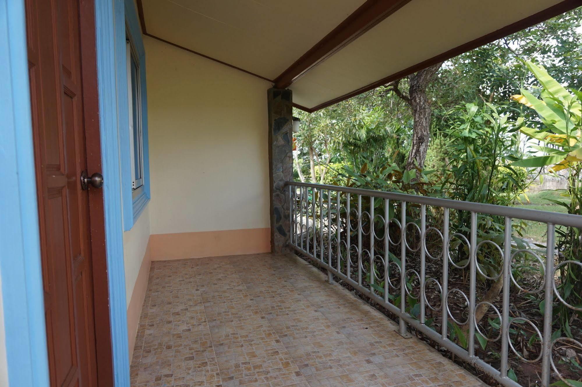 Ratchapreuk Resort Kalasin Buitenkant foto