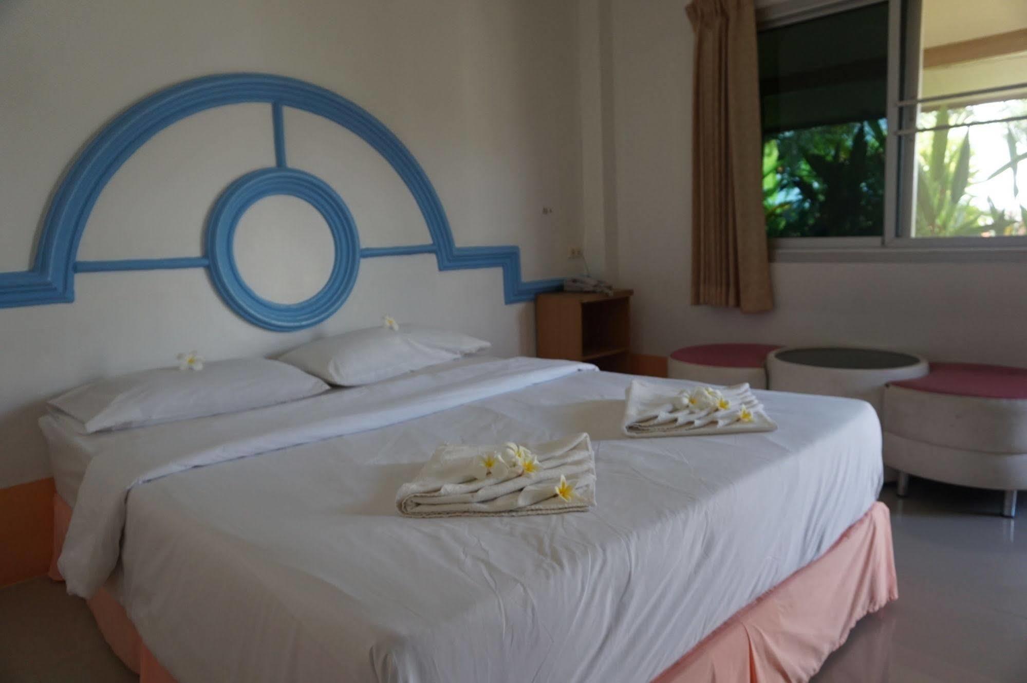 Ratchapreuk Resort Kalasin Buitenkant foto
